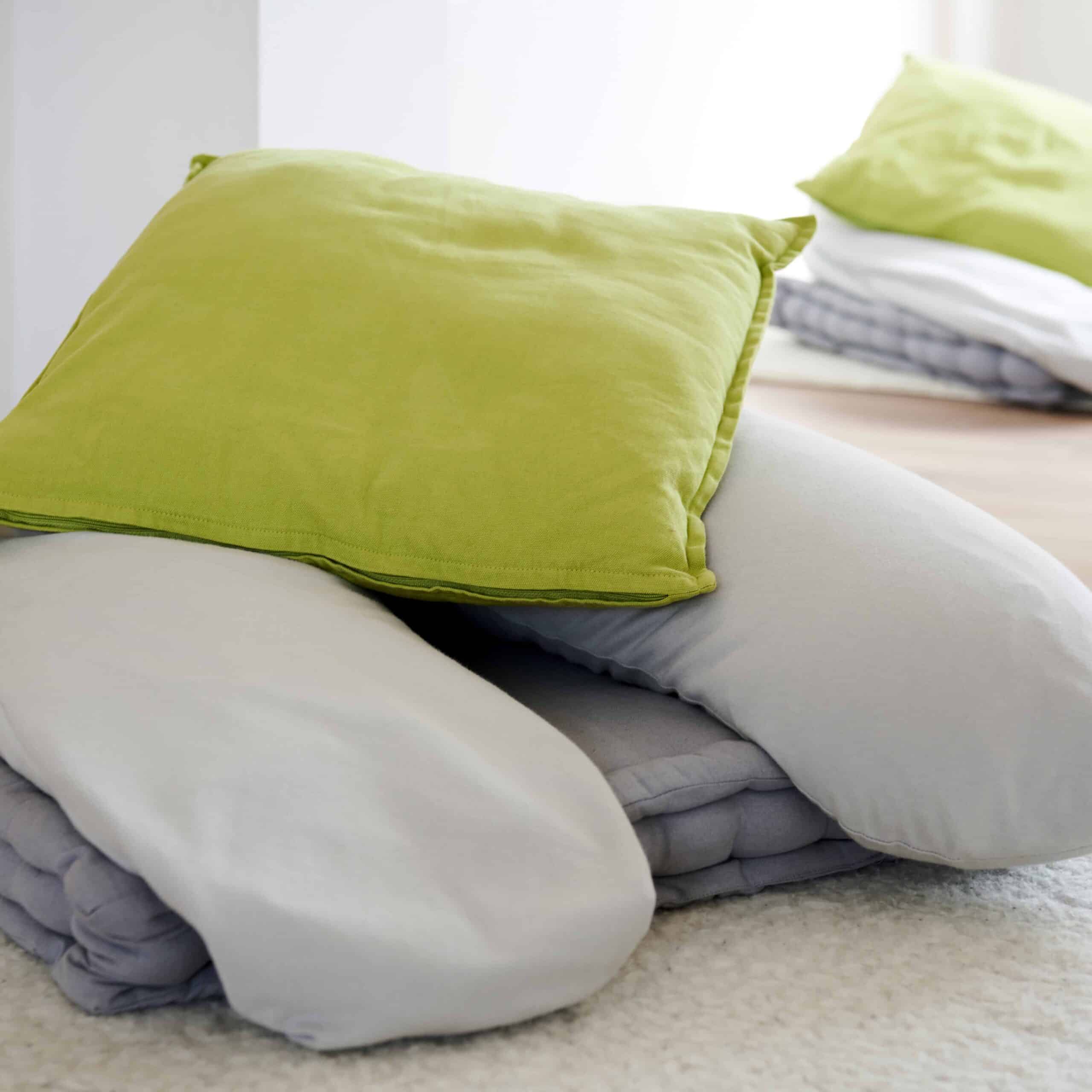 Entspannungs- und Geburtskissen für werdende Mütter zur optimalen Geburtsvorbereitung und Komfort.